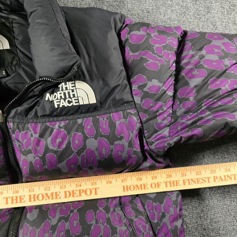 The North Face 1996 Retro Nuptse Purple Leopard Print Down Puffer Jacket M - Picture 10 of 11